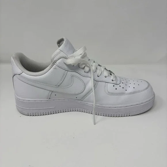 Nike Air Force 1 '07 Low Triple White Men's Size 9.5 - Picture 6 of 10